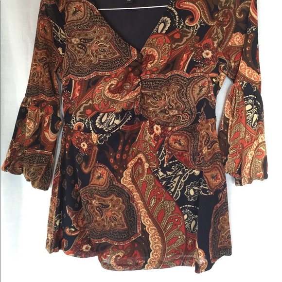 Alluring top with rich colors and pattern - Picture 5 of 5